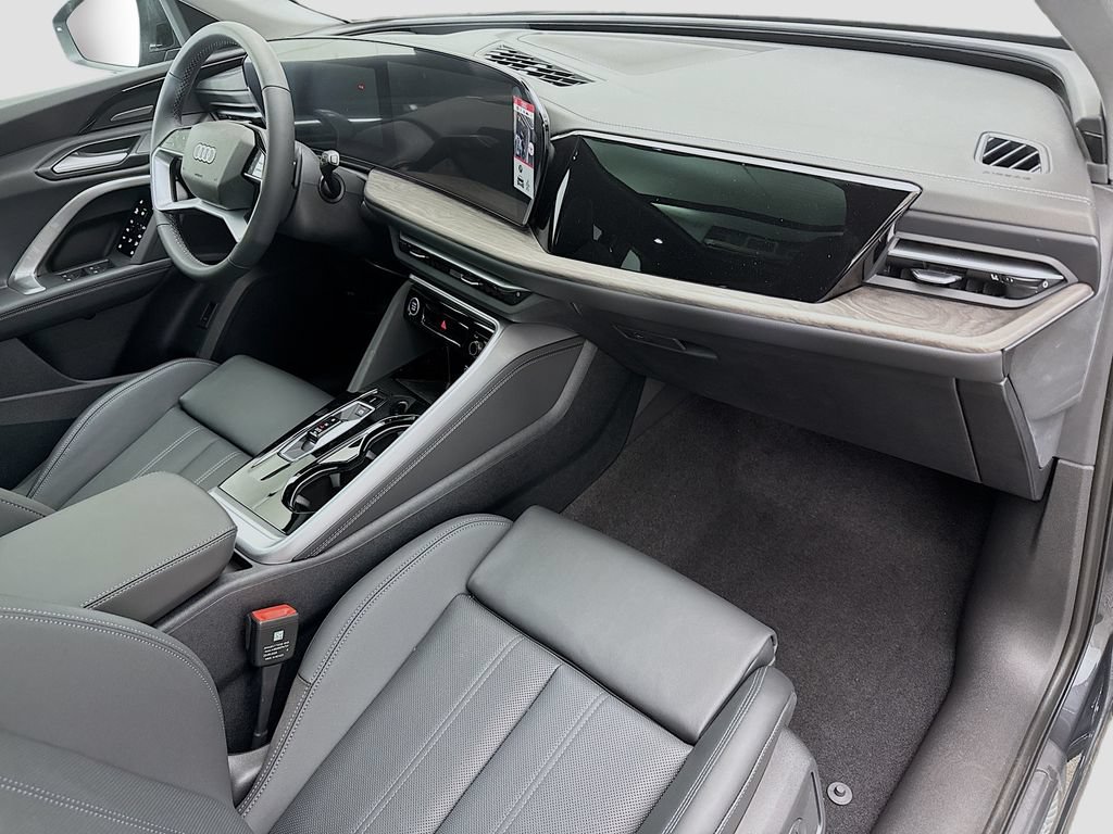 Used 2025 Audi Q5 Premium Plus AWD/4WD image 18