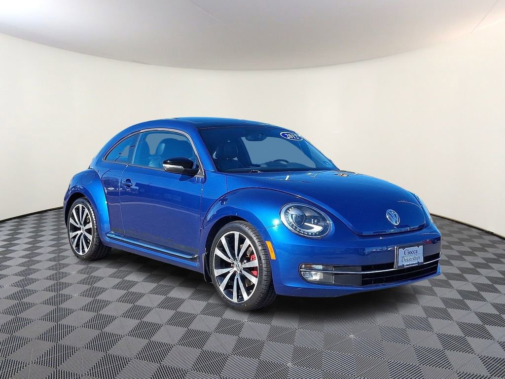 Used 2012 Volkswagen Beetle 2.0T w/ Lamp & Wheel Pkg