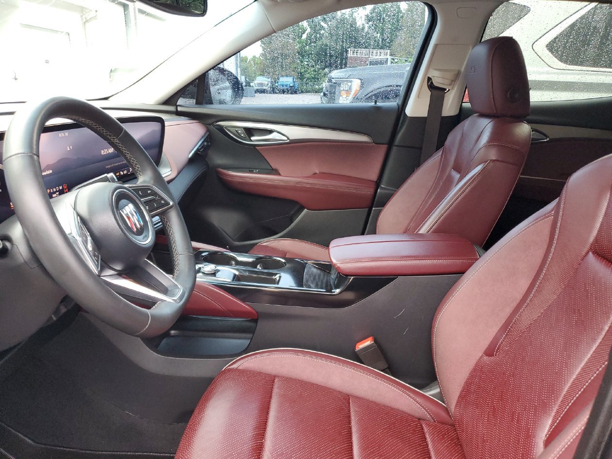Used 2025 Buick Envision Sport Touring AWD/4WD image 18