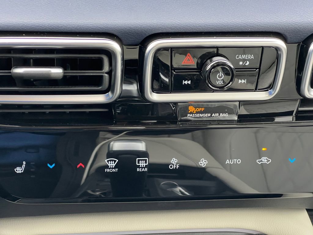 New 2026 Nissan Sentra SL w/ Floor Mat Package image 4