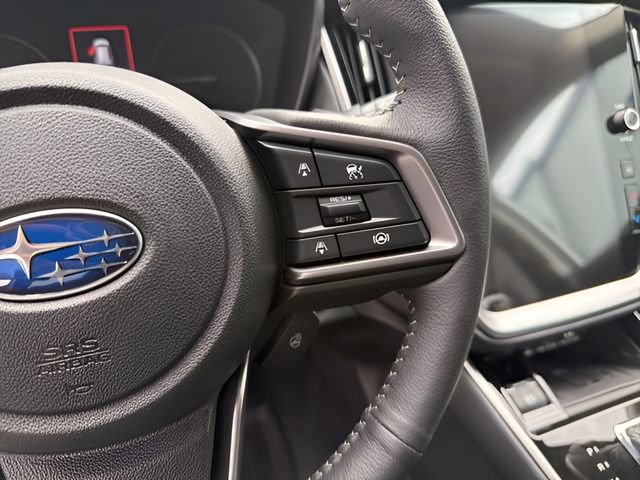 Used 2025 Subaru Outback Limited AWD/4WD image 18