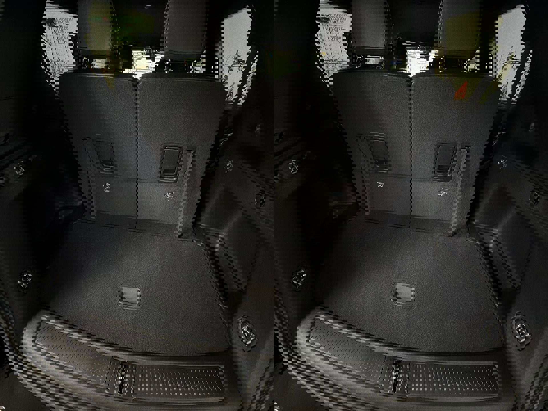 Used 2025 Jeep Grand Cherokee L Limited image 24