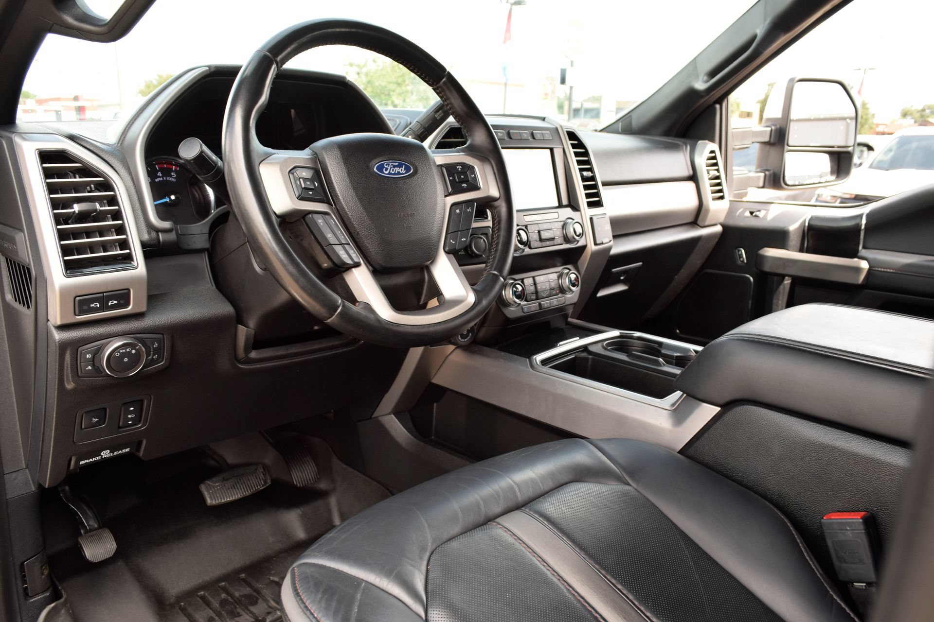 Used 2020 Ford F250 Platinum w/ FX4 Off-Road Package AWD/4WD image 15