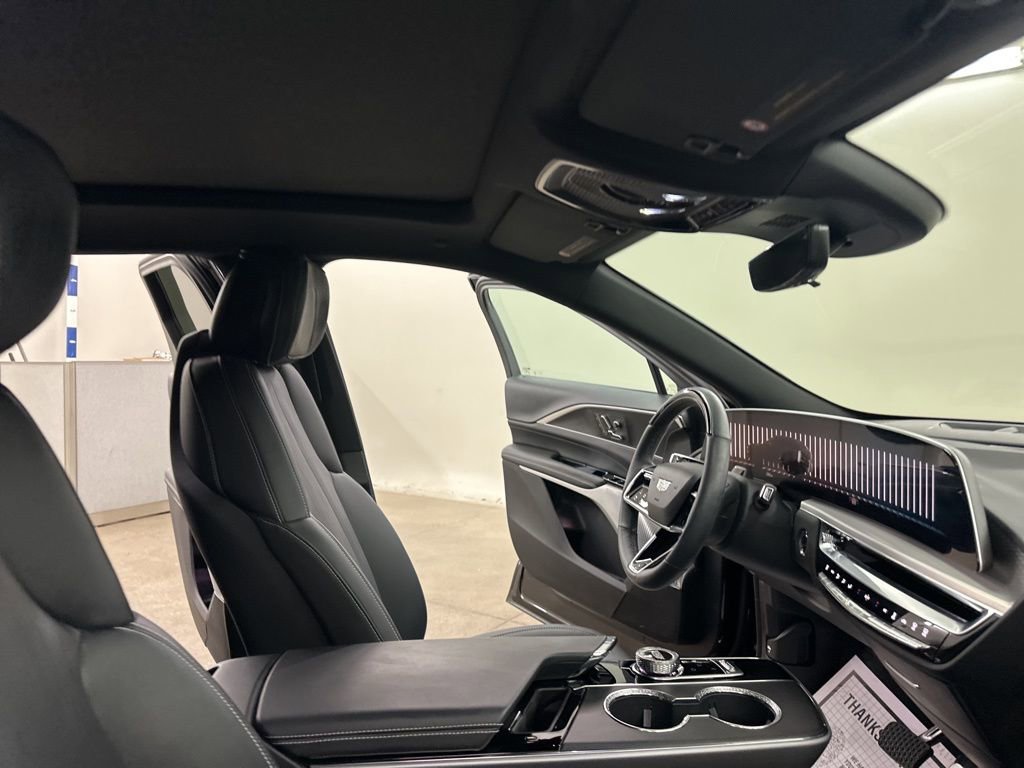 Certified 2025 Cadillac Lyriq Sport image 18