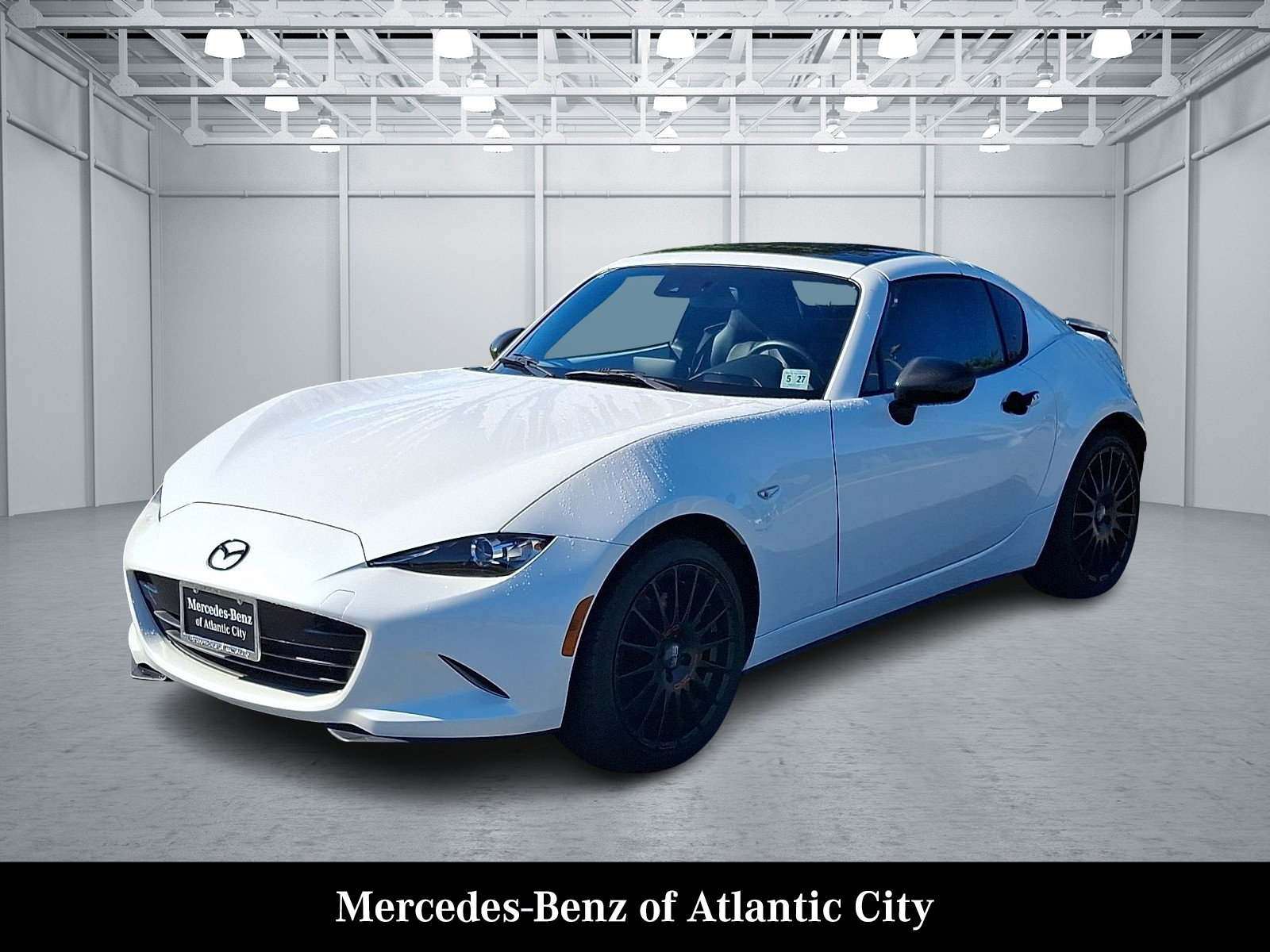 Used 2022 MAZDA MX-5 Miata RF Grand Touring w/ Weather Package RWD image 3