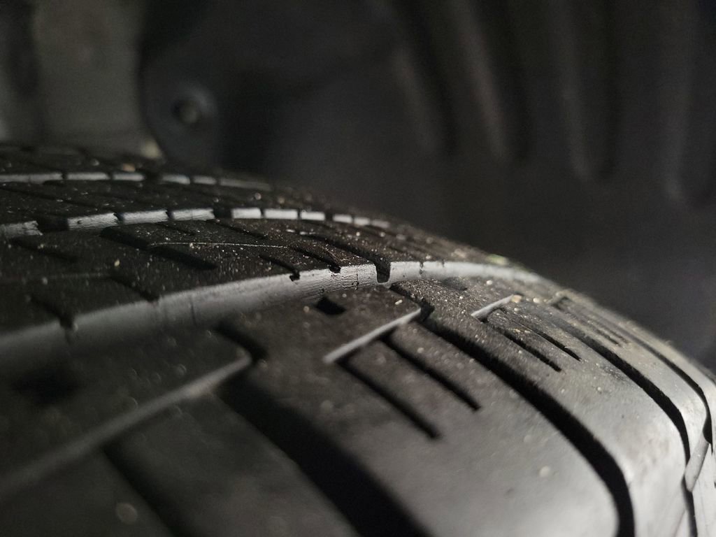 Used 2024 Kia Niro LX image 11