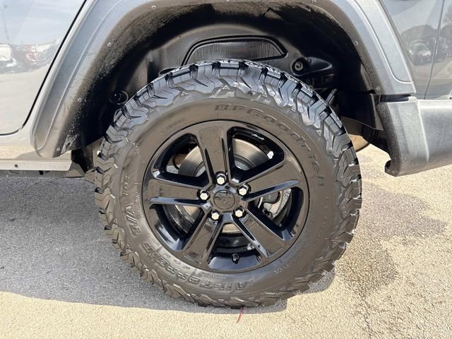 Used 2019 Jeep Wrangler Unlimited Sport image 32
