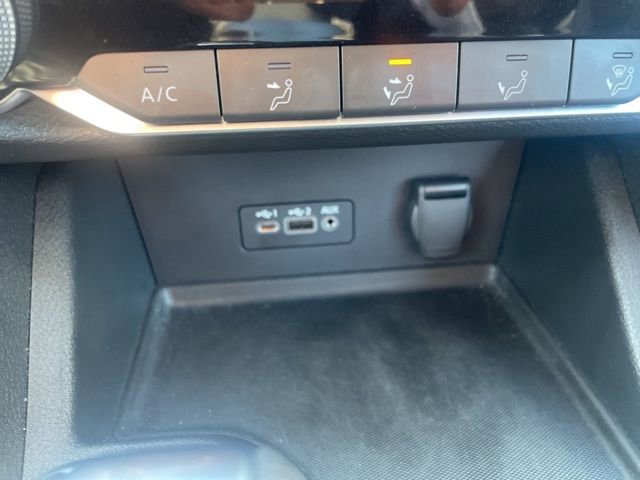 Used 2023 Nissan Sentra SV image 21