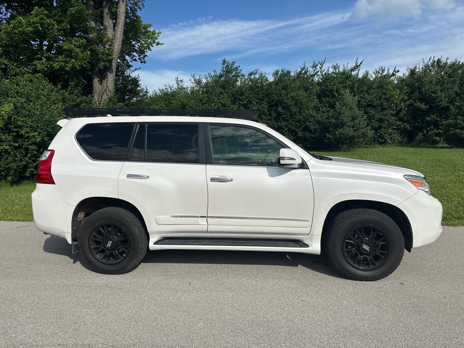 Used 2010 Lexus GX 460 Premium AWD/4WD image 17