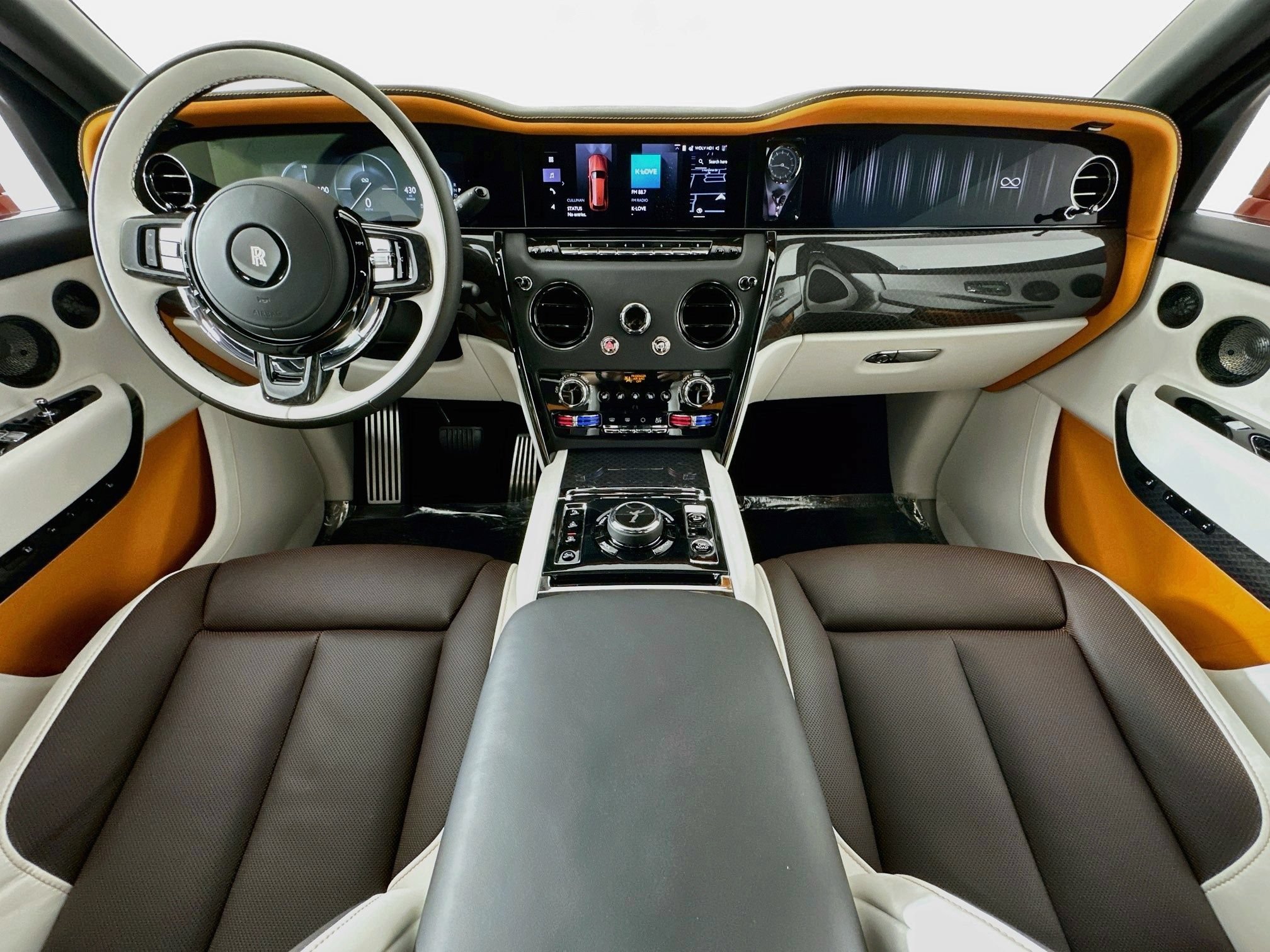 New 2027 Rolls-Royce Cullinan Black Badge AWD/4WD image 4