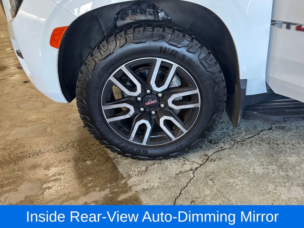 Used 2023 GMC Yukon AT4 w/ Technology Package image 33