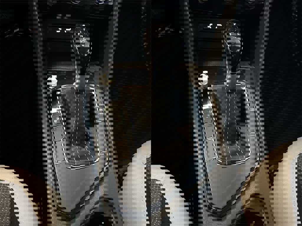 New 2025 Volkswagen Taos S image 21