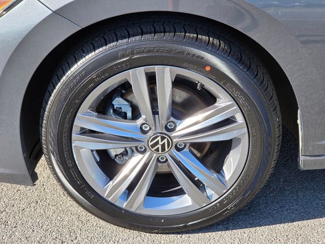 Used 2024 Volkswagen Jetta SE FWD image 18