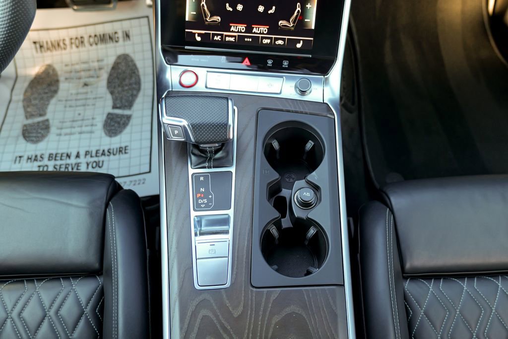 Used 2020 Audi S6 Premium Plus w/ S Sport Package image 45