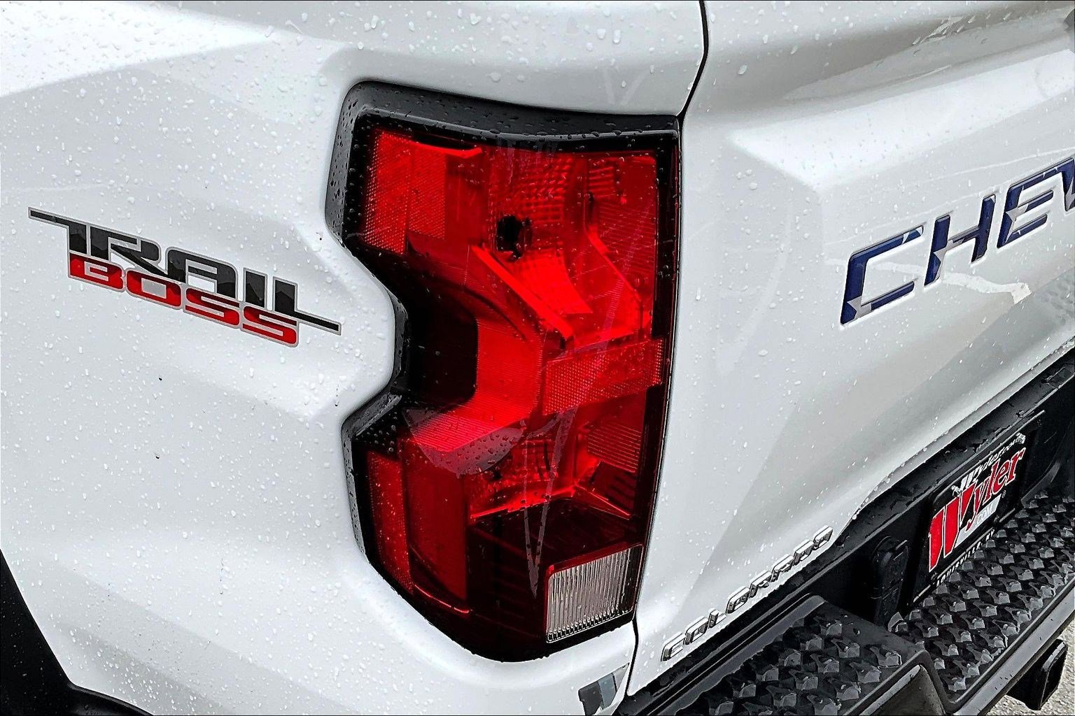 Used 2025 Chevrolet Colorado Trail Boss AWD/4WD image 23