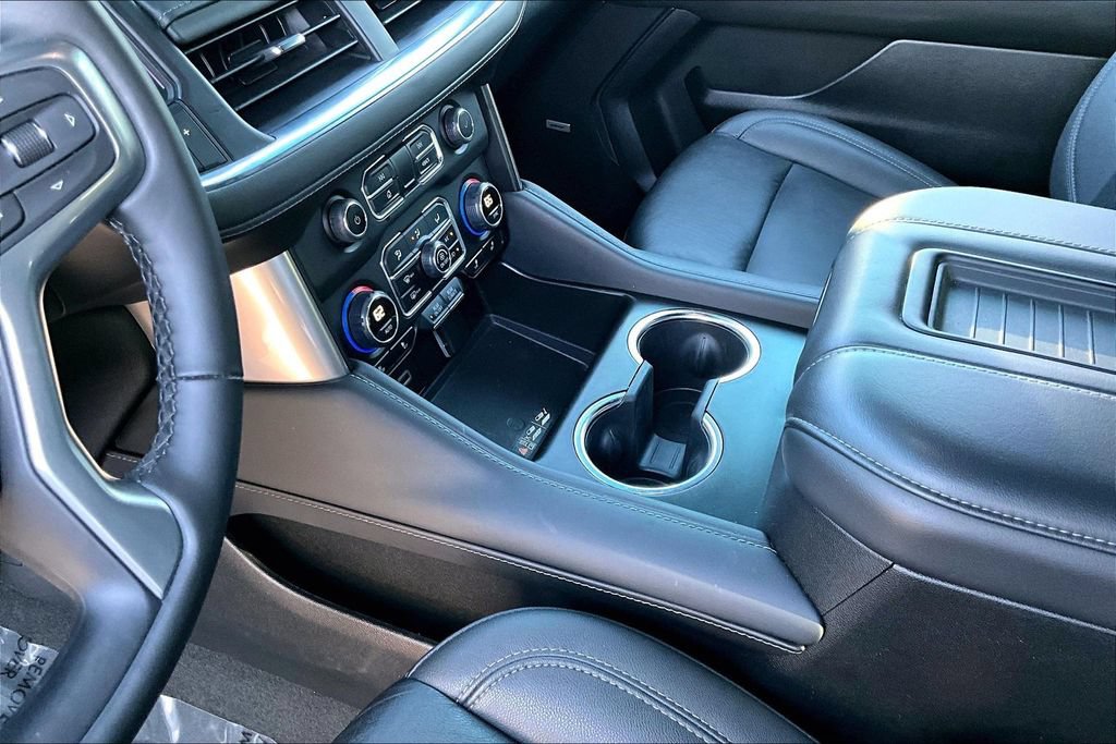 Used 2024 Chevrolet Tahoe Z71 w/ Luxury Package AWD/4WD image 15