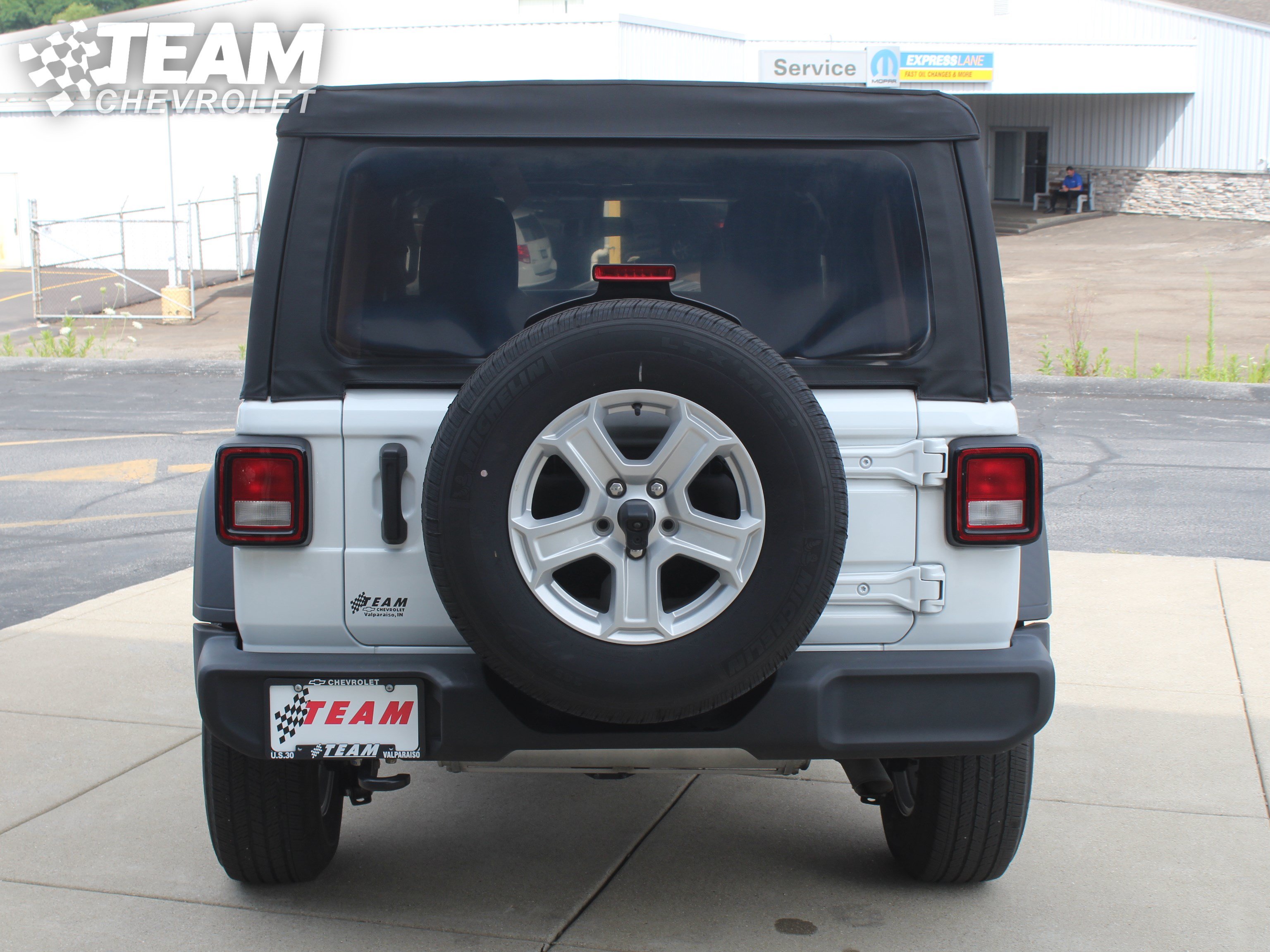 Used 2023 Jeep Wrangler Unlimited Sport AWD/4WD image 5
