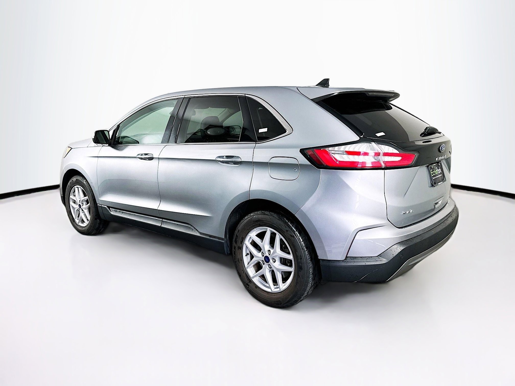 Used 2022 Ford Edge SEL image 5