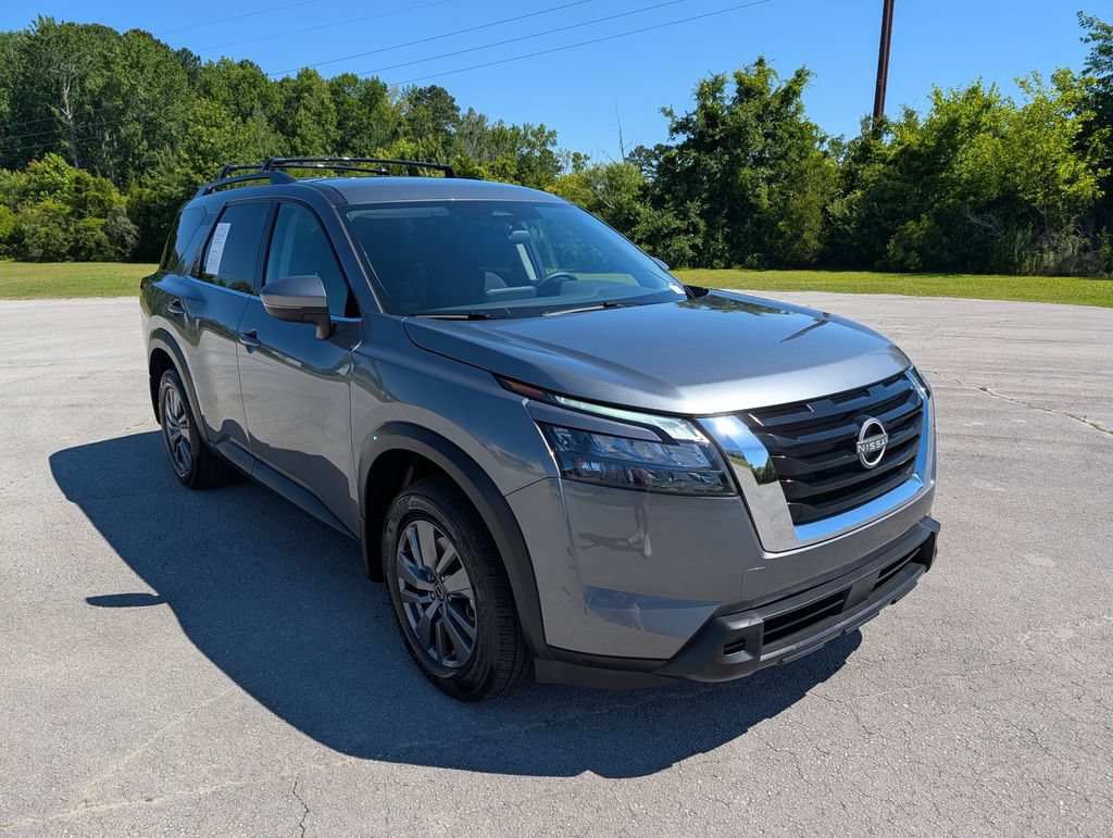 Used 2025 Nissan Pathfinder SV