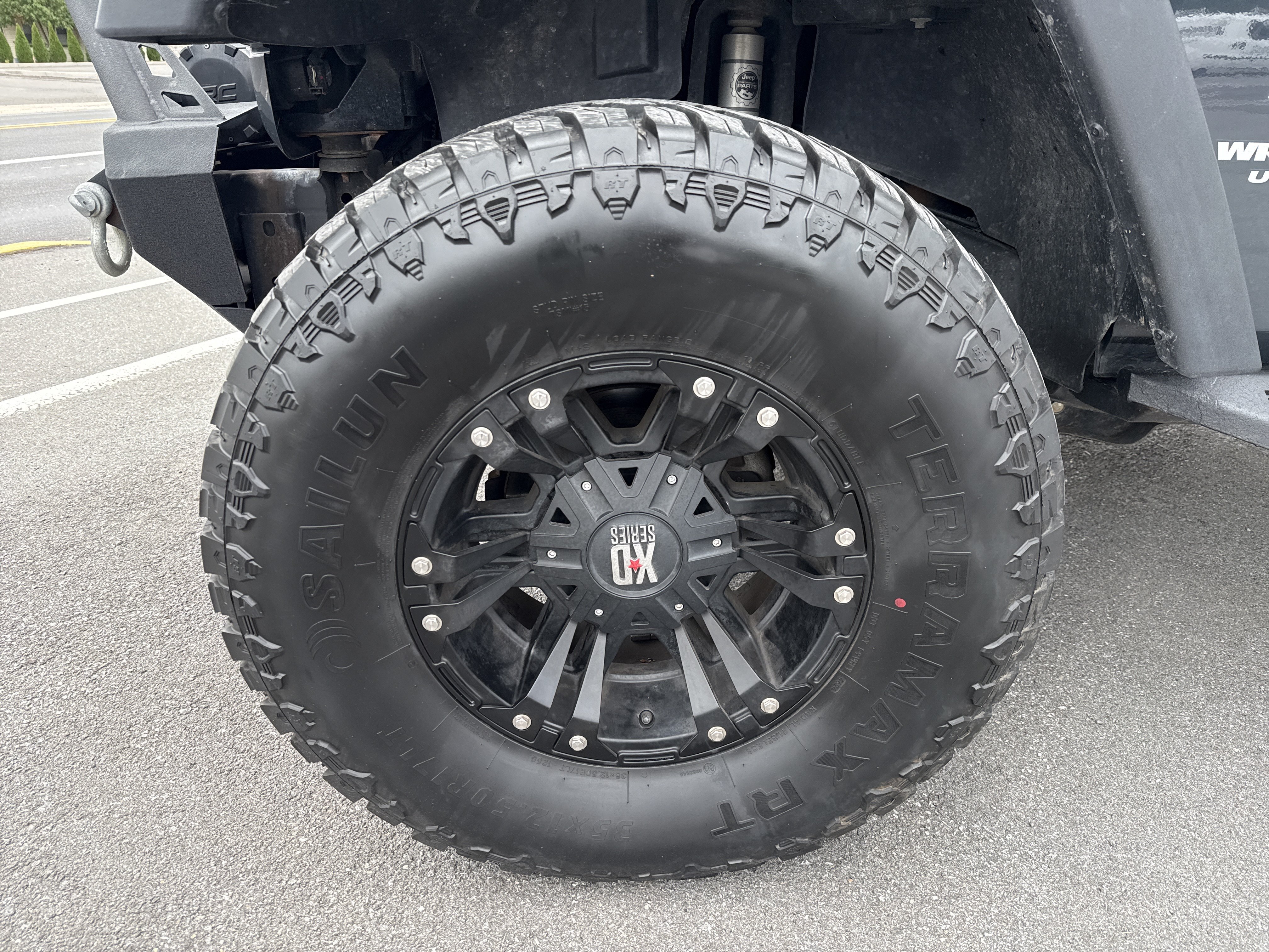 Used 2017 Jeep Wrangler Unlimited Sport w/ Connectivity Group AWD/4WD image 11