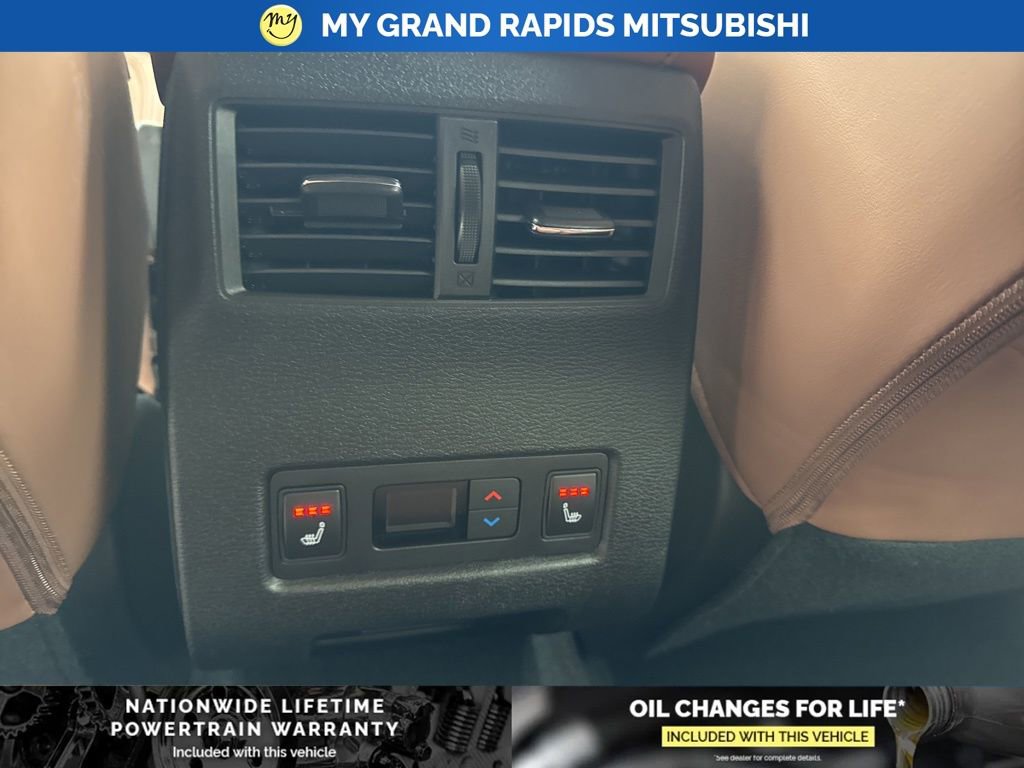 New 2026 Mitsubishi Outlander SEL AWD/4WD image 11
