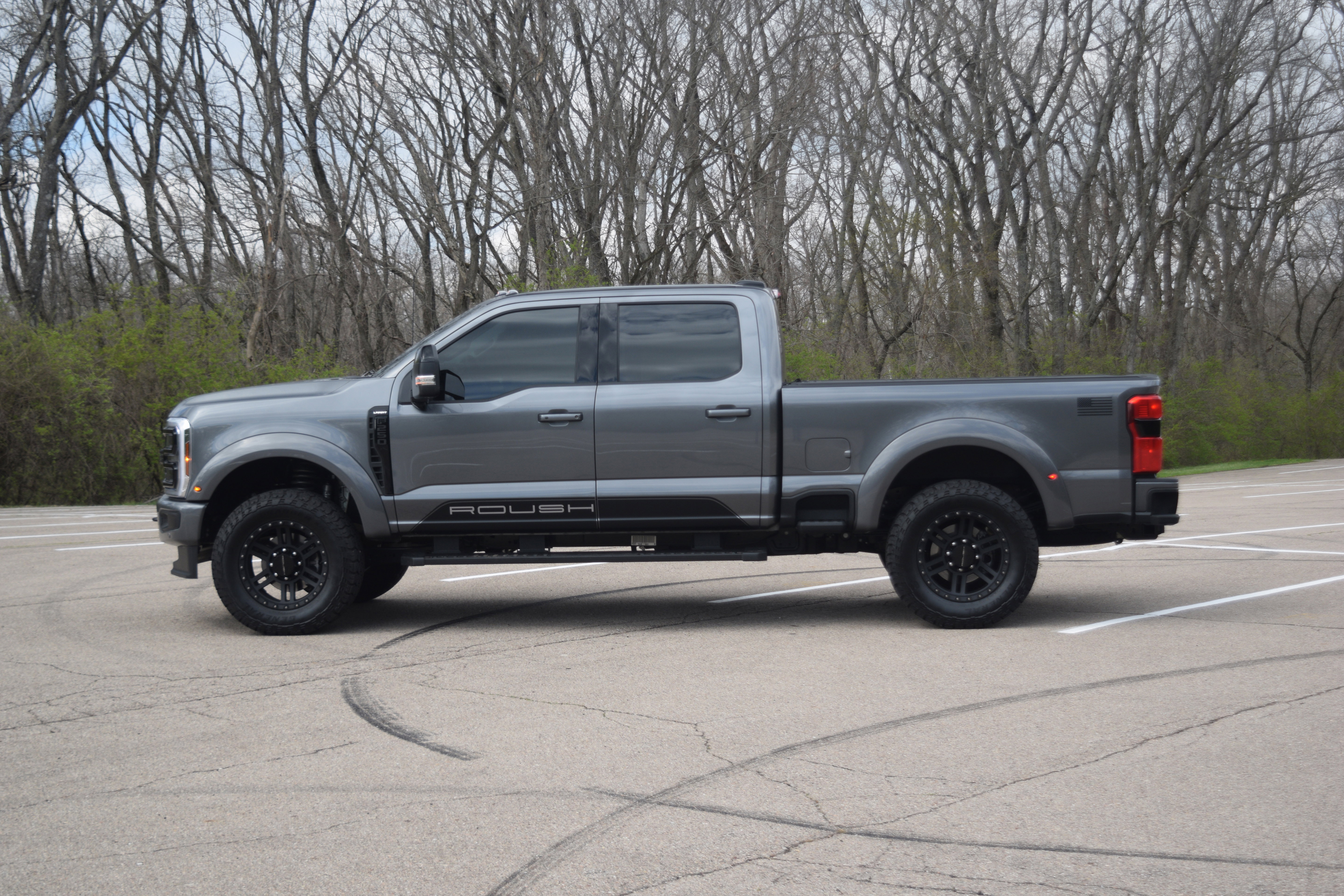 Used 2026 Ford F250 Lariat w/ Black Appearance Package image 23