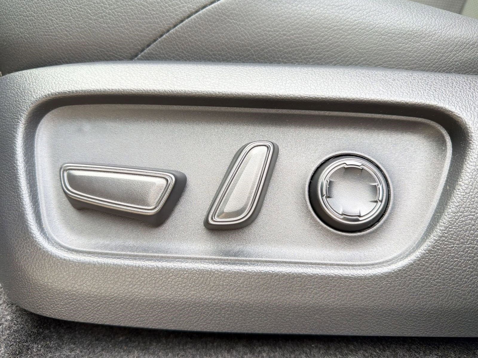 New 2026 Toyota 4Runner 4WD image 13