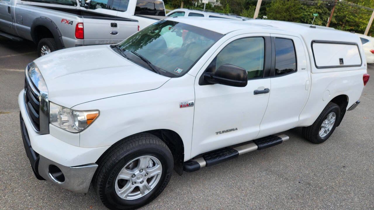 Used 2011 Toyota Tundra 4x4 Double Cab image 5
