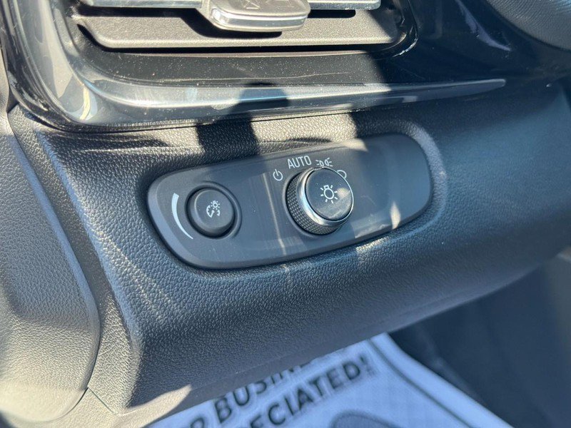 Used 2025 Buick Envista Sport Touring w/ Convenience I Package image 17