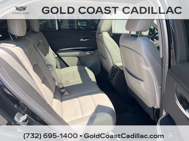 Certified 2023 Cadillac XT4 Luxury w/ Cold Weather Package AWD/4WD image 8