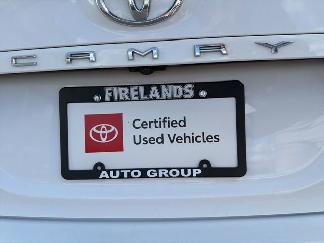 Certified 2018 Toyota Camry SE w/ Convenience Package image 10