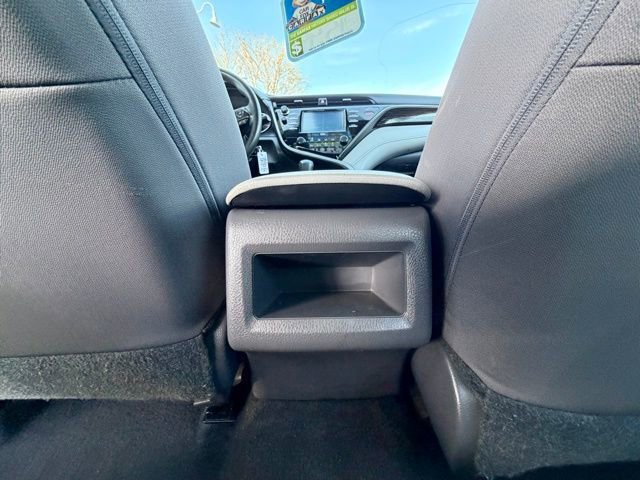Used 2020 Toyota Camry LE FWD image 15