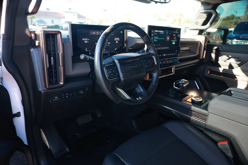 Used 2025 GMC Hummer EV 2X AWD/4WD image 16