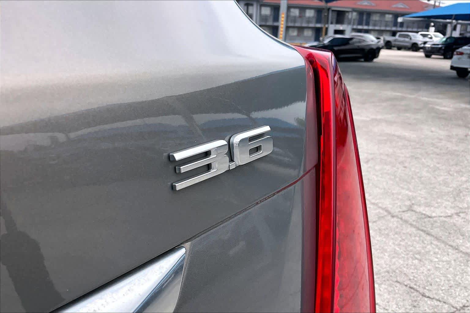 Used 2018 Cadillac XT5 Luxury FWD image 10