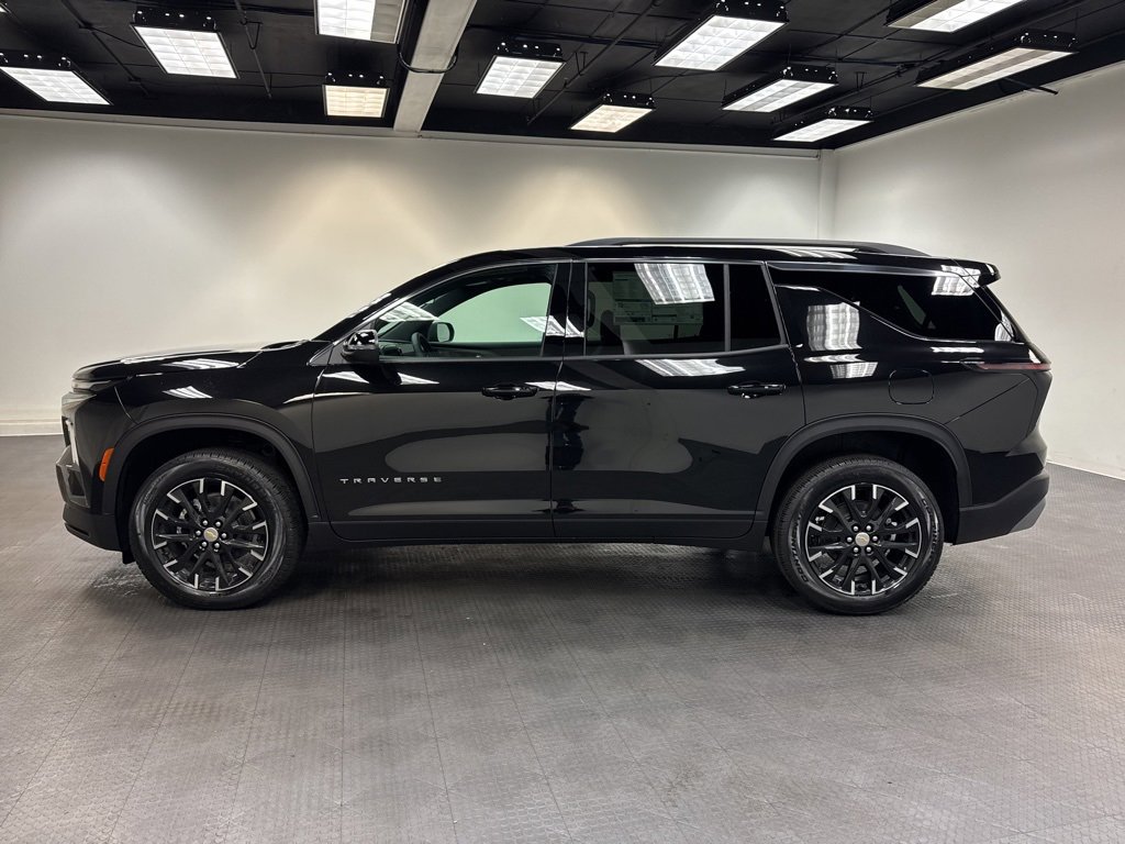 New 2026 Chevrolet Traverse LT w/ Sun and Wheel Package image 2