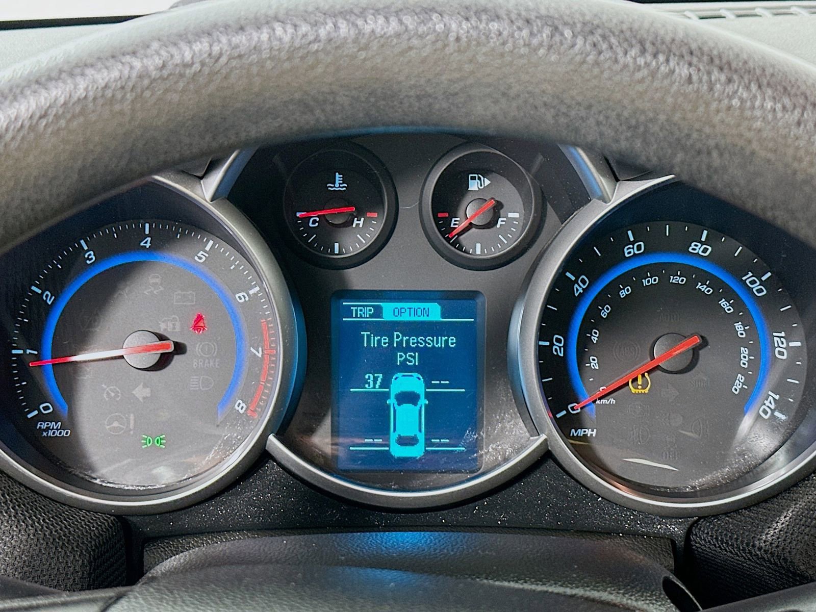 Used 2015 Chevrolet Cruze LT FWD image 12