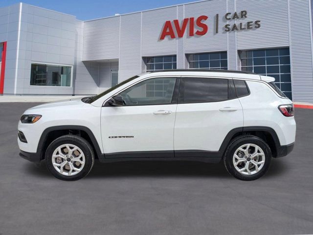 Used 2025 Jeep Compass Latitude w/ Sun & Sound Group image 10
