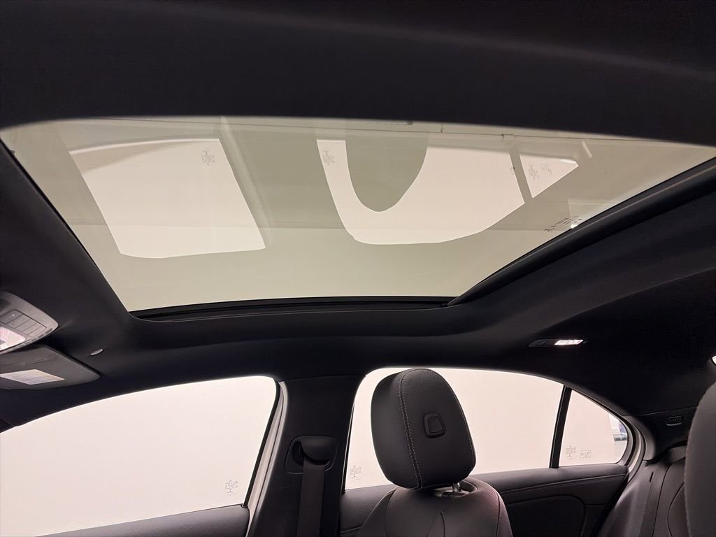 Certified 2022 Mercedes-Benz A 220 4MATIC image 18