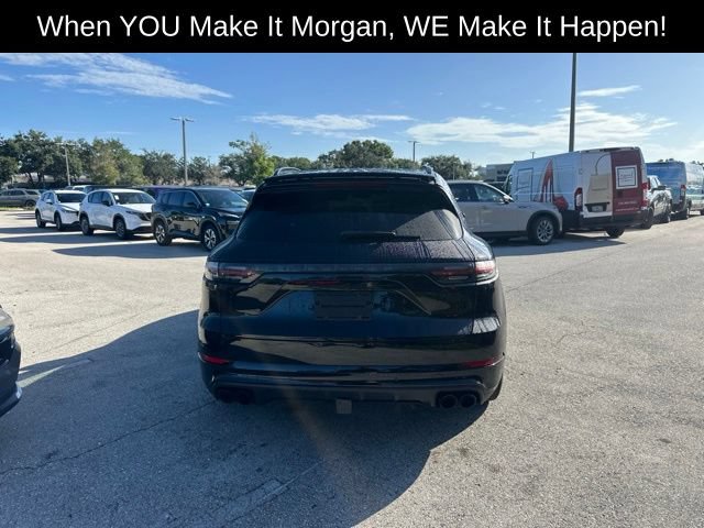 Used 2021 Porsche Cayenne Turbo S AWD/4WD image 6