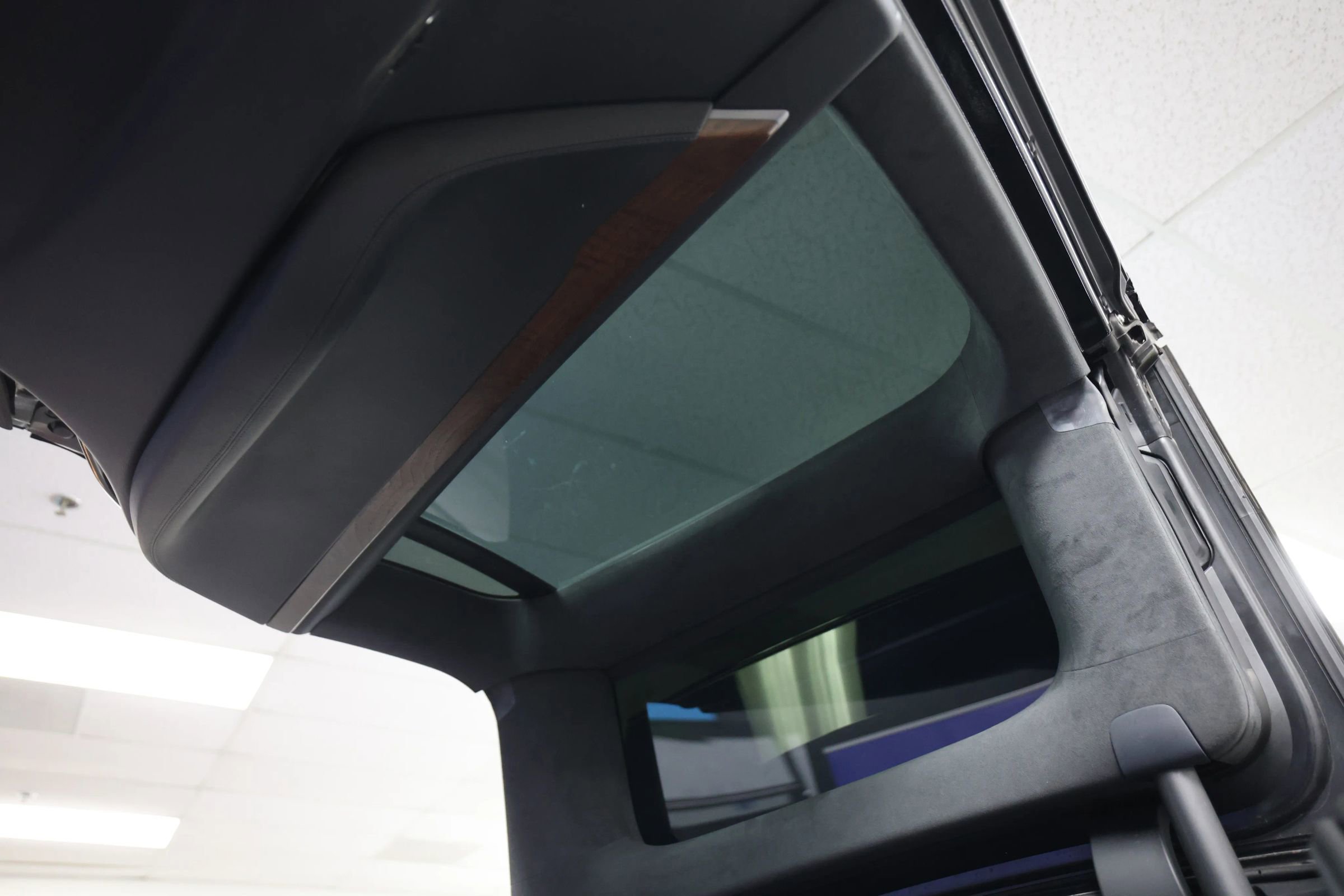 Used 2020 Tesla Model X Long Range image 40