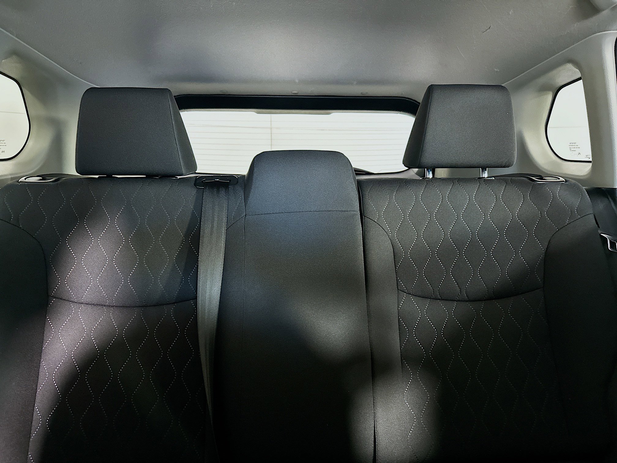 Used 2025 Toyota Corolla Cross LE image 30