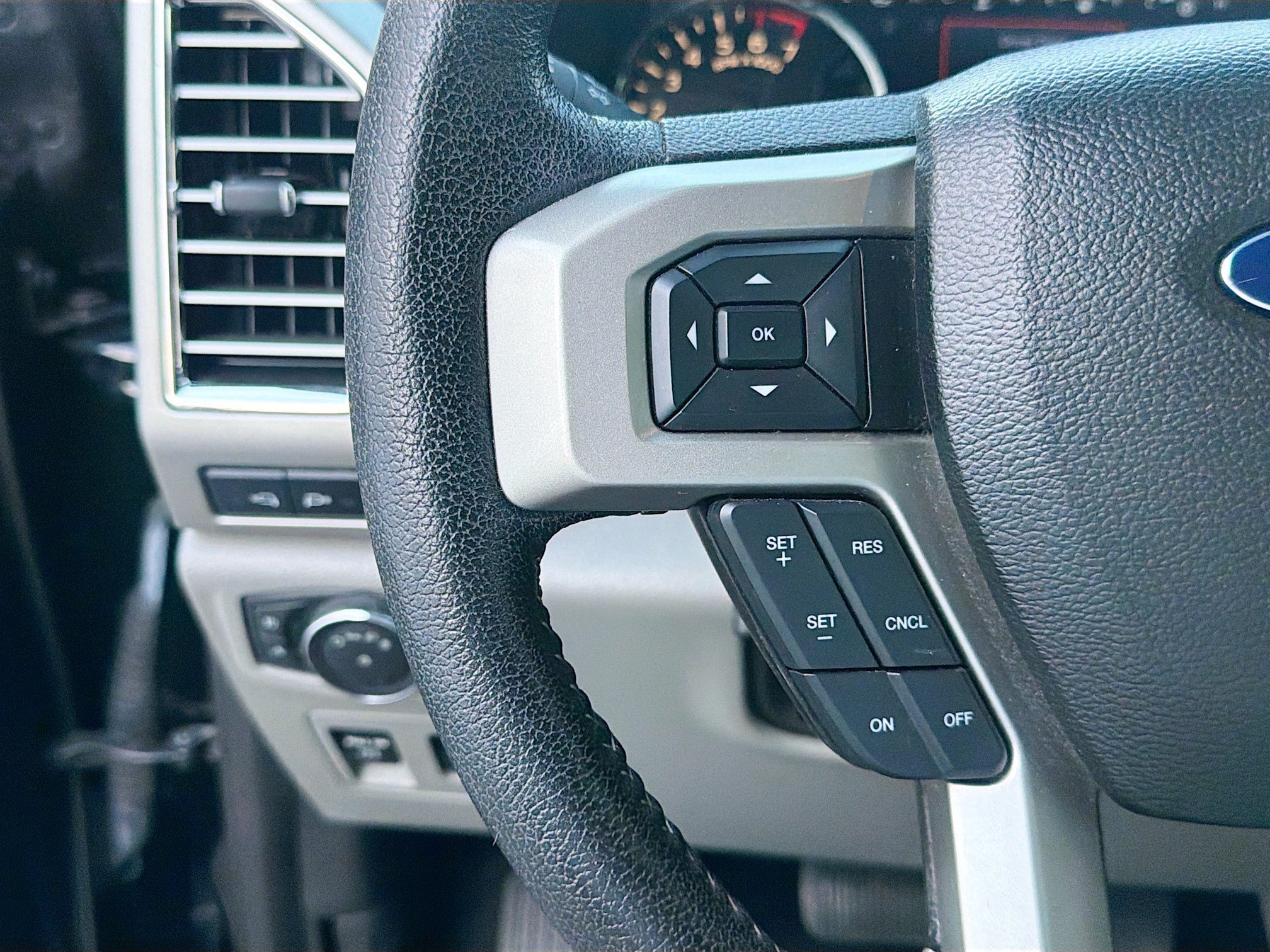 Used 2016 Ford F150 Lariat w/ Equipment Group 501A Mid RWD image 34
