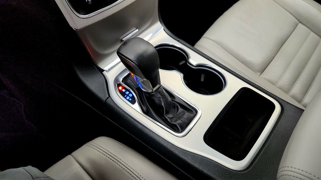 Used 2018 Jeep Grand Cherokee Limited RWD image 16
