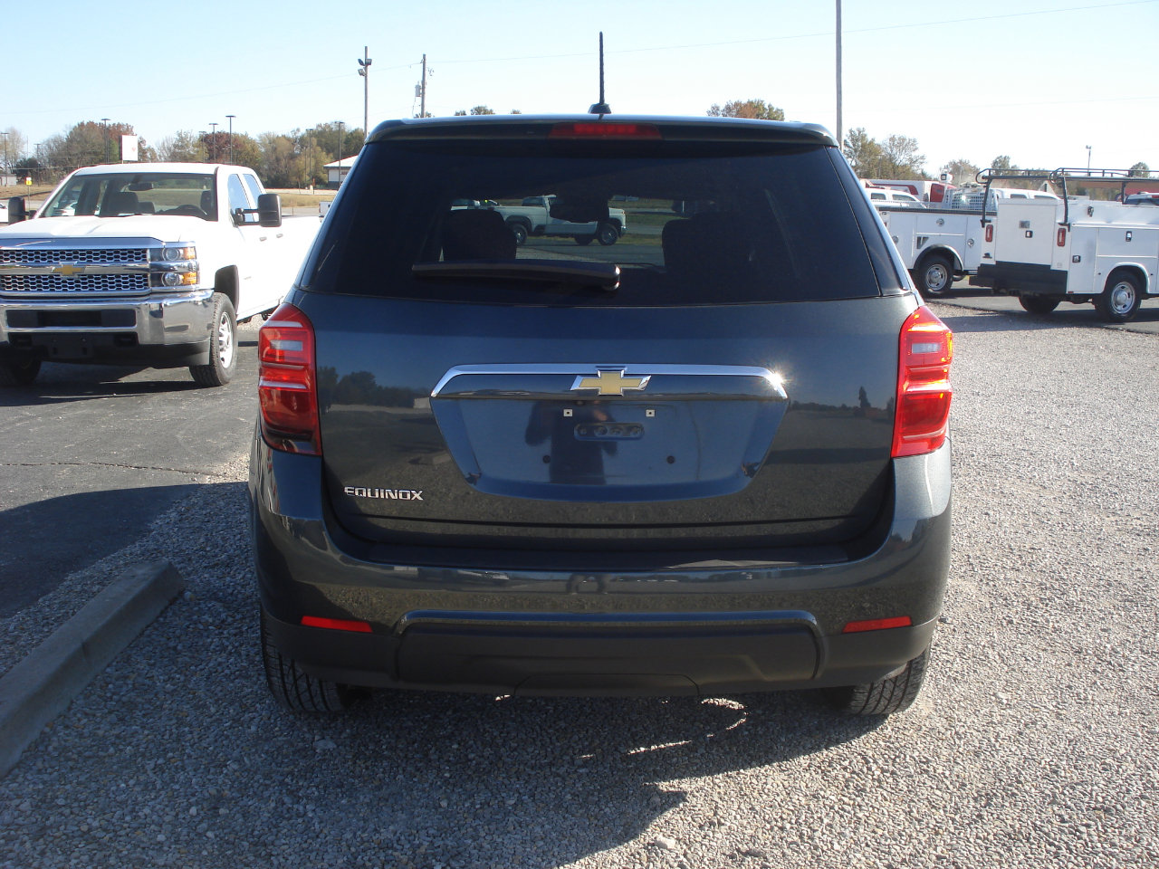 Used 2017 Chevrolet Equinox LS image 7