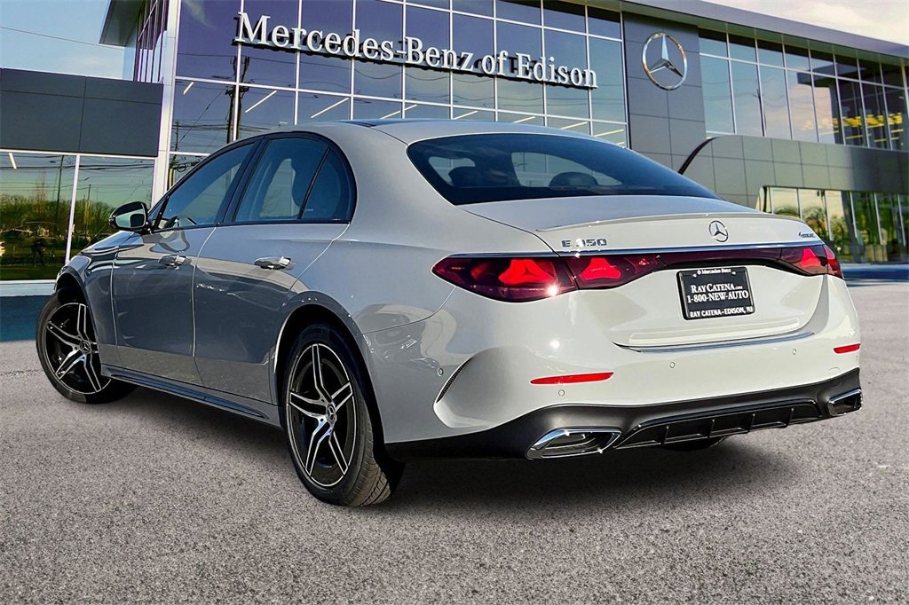 New 2026 Mercedes-Benz E 350 4MATIC Sedan image 3