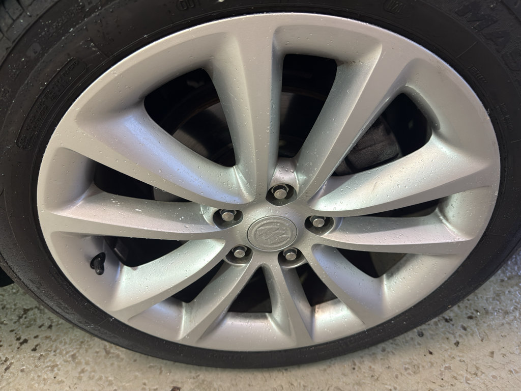 Used 2014 Buick Verano FWD image 37
