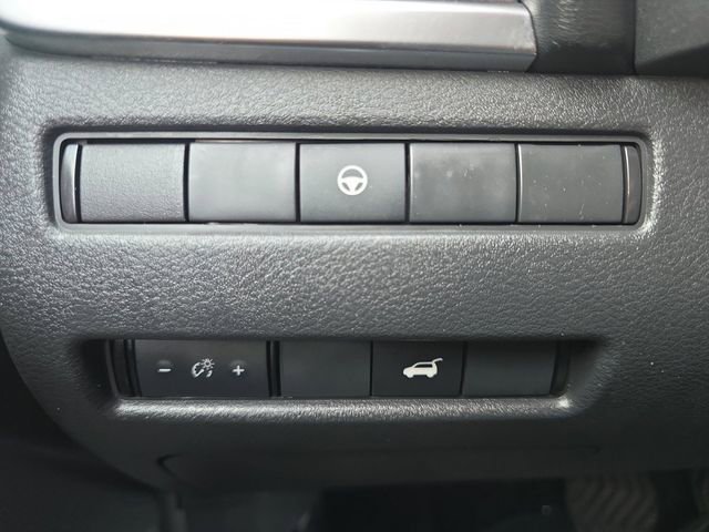 Used 2023 Nissan Rogue SV w/ SV Premium Package image 10