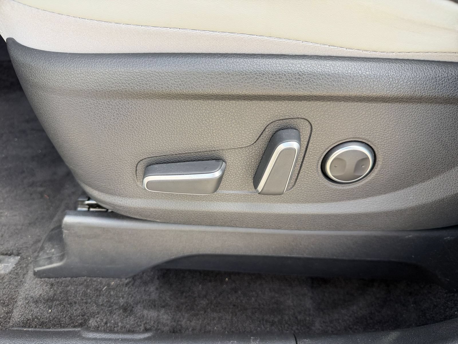 Used 2025 Hyundai Palisade SEL FWD image 22