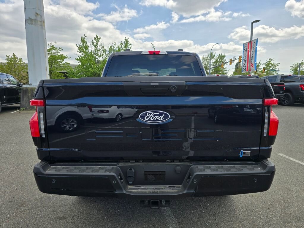 New 2025 Ford F150 Lightning Flash AWD/4WD image 4