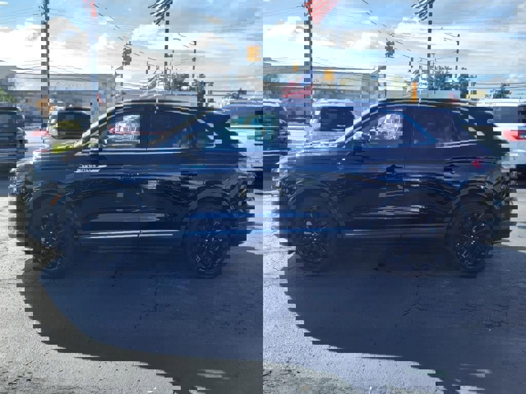 New 2023 Lincoln Nautilus Reserve w/ Equipment Group 202A image 26